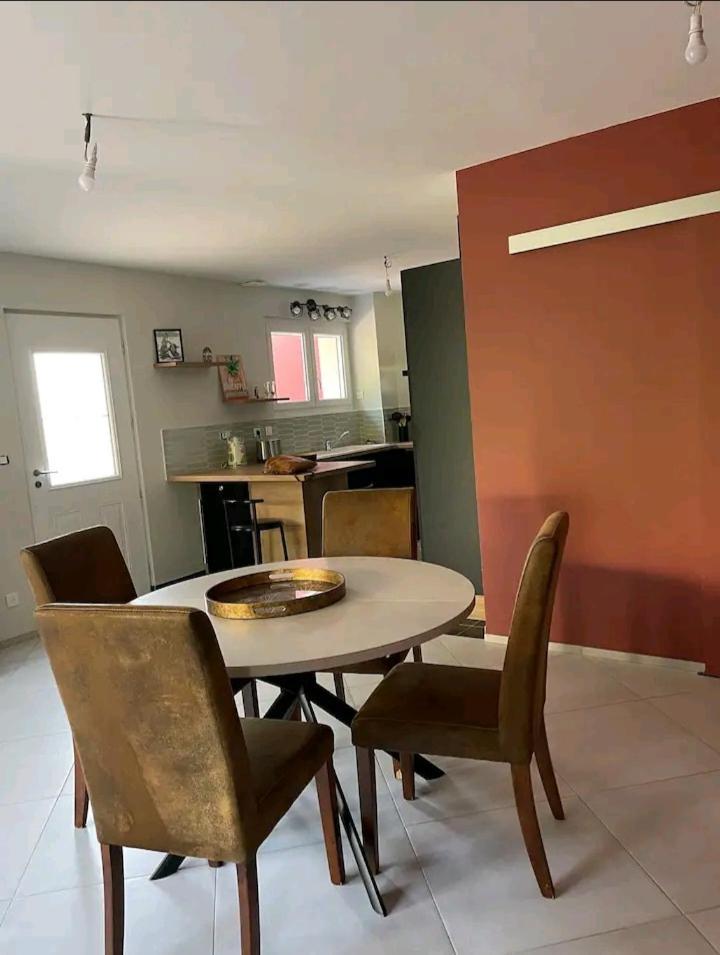 Maison Montoison エクステリア 写真